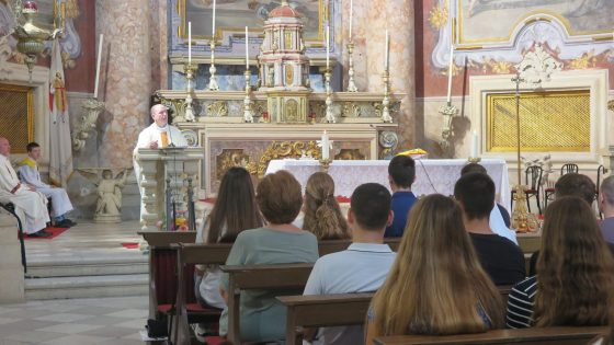 Svetom misom uz zaziv Duha Svetoga klasičari počeli novu školsku godinu
